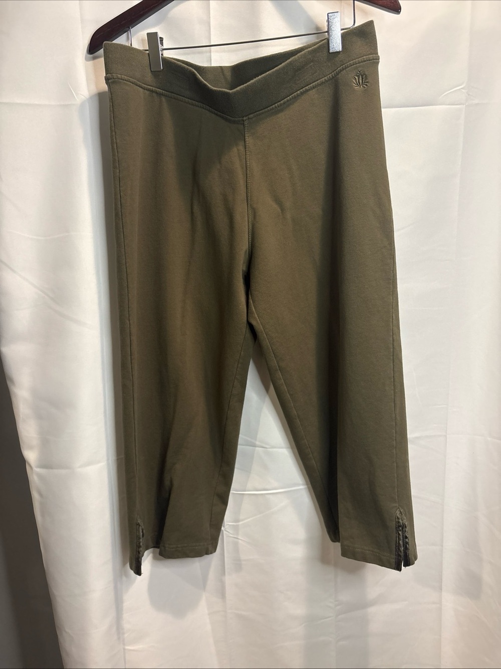 Women's Olive Cropped Stretch Ankle Pants
